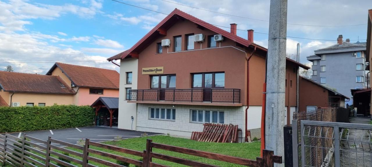 Prenociste-Sobe-Rooms-Aman Bihać Eksteriør billede