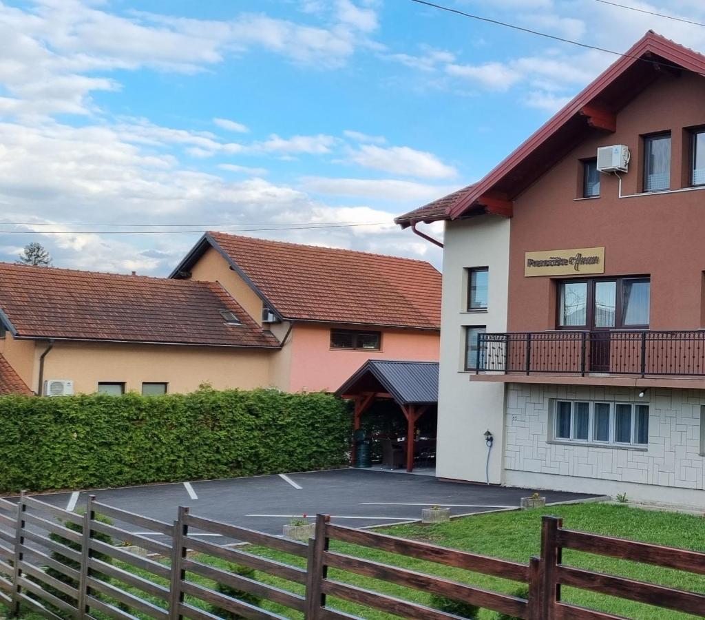 Prenociste-Sobe-Rooms-Aman Bihać Eksteriør billede