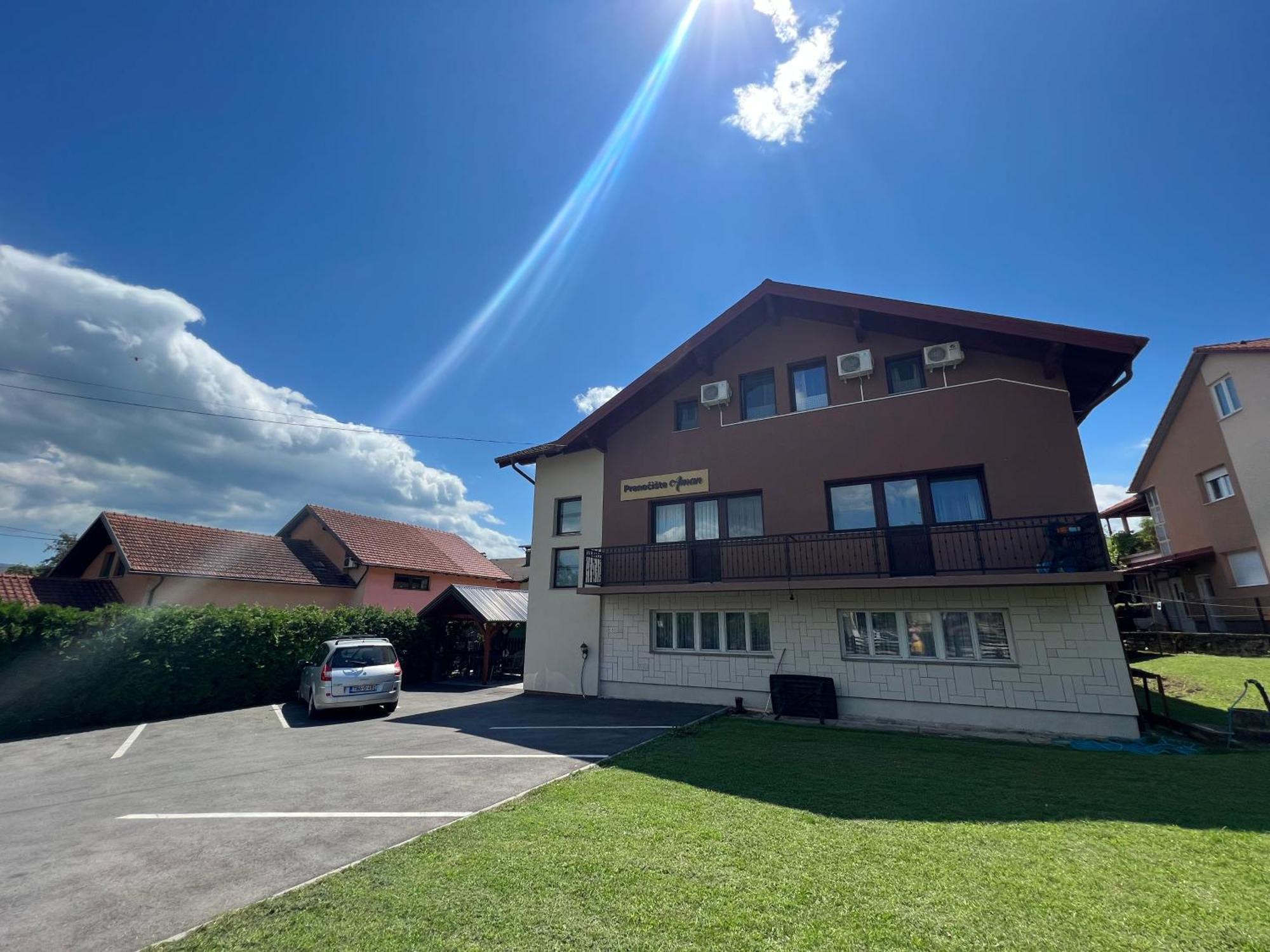 Prenociste-Sobe-Rooms-Aman Bihać Eksteriør billede