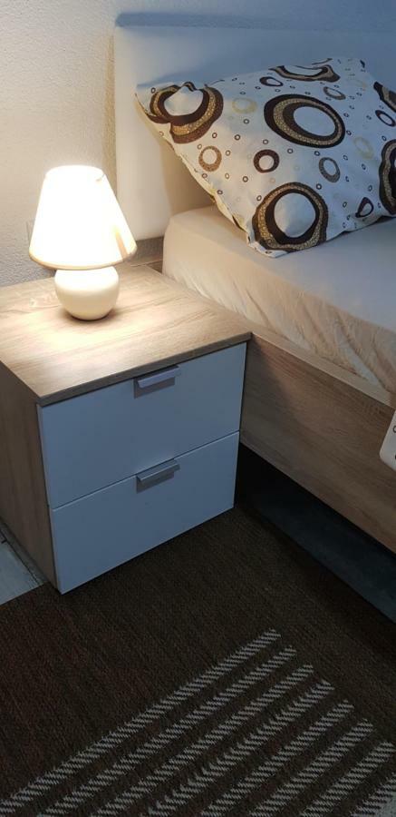 Prenociste-Sobe-Rooms-Aman Bihać Eksteriør billede