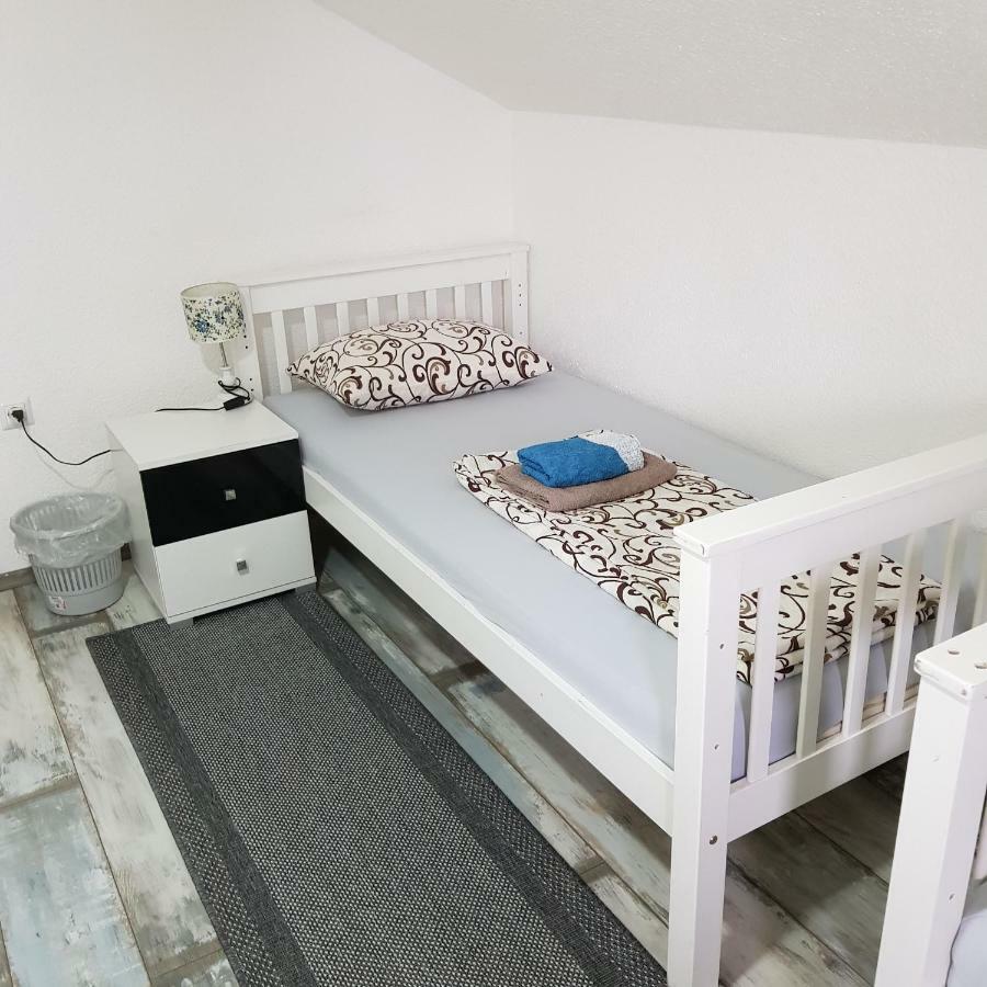 Prenociste-Sobe-Rooms-Aman Bihać Eksteriør billede
