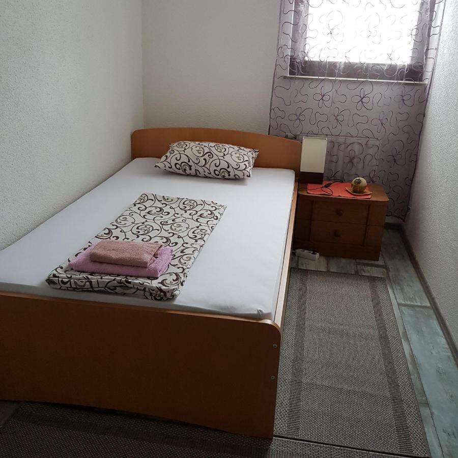Prenociste-Sobe-Rooms-Aman Bihać Eksteriør billede